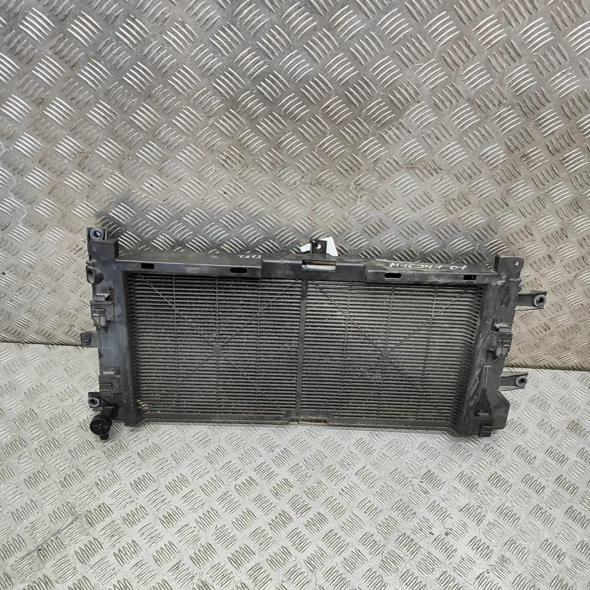 NISSAN LEAF ZE1 Cooling Radiator 21410-5SH0A Electricity 110kw 2018 29969081