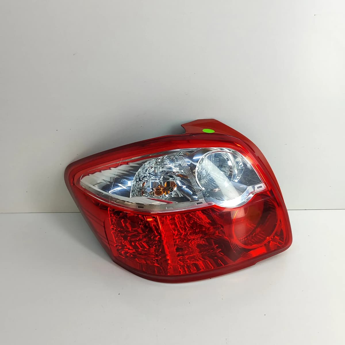 TOYOTA AURIS E150 Rear Left Tail Light 81561-02540 2006 29977729