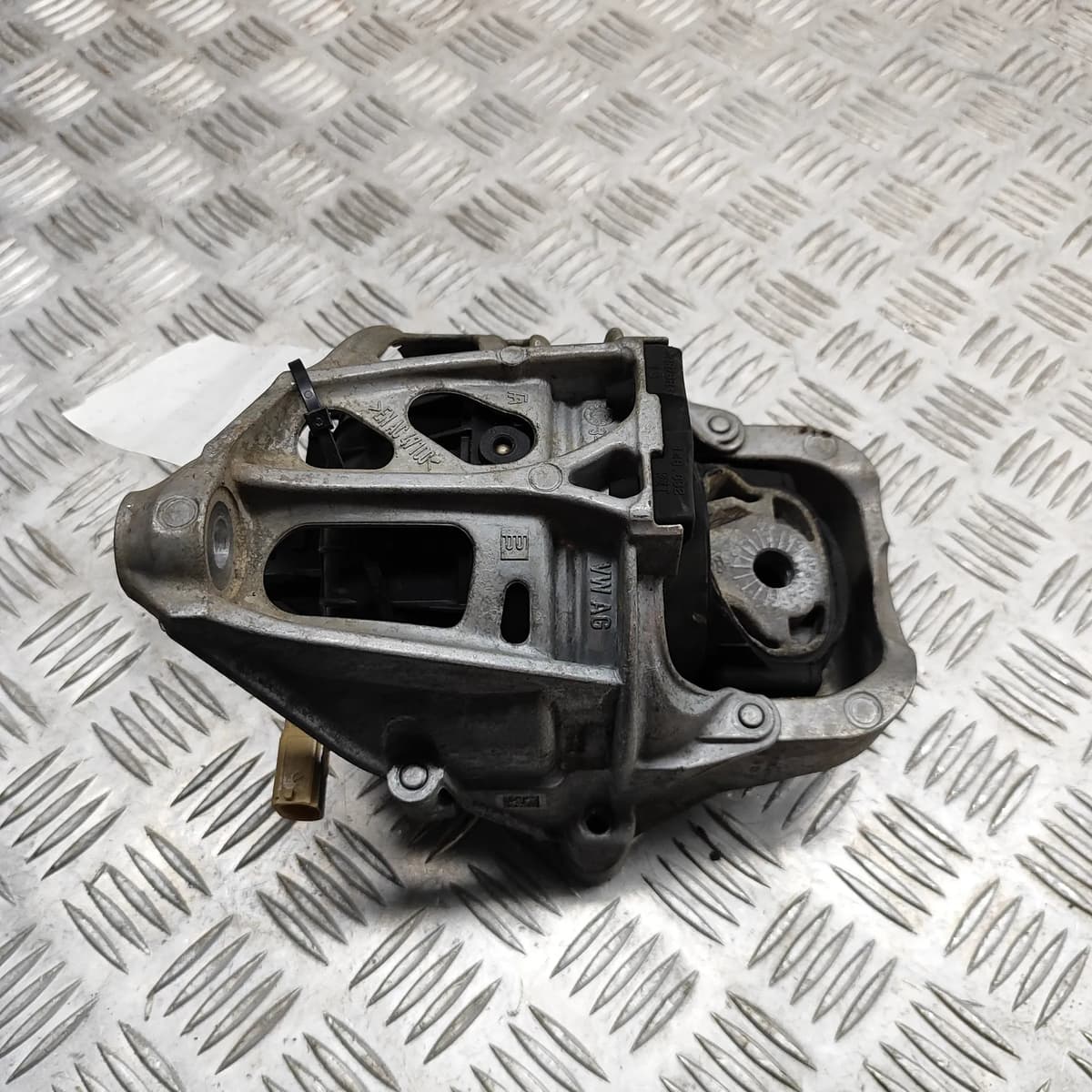 AUDI Q7 4M Left Side Engine Mount 4M0199371FF 3.0 Diesel 200kw 2018 30055059