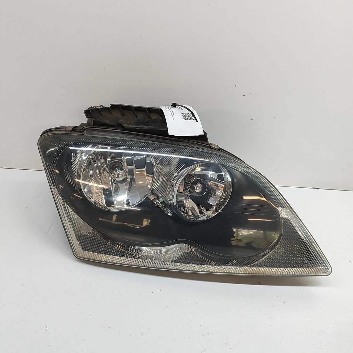 CHRYSLER PACIFICA Front Right Headlight 04857850AC 3.5 Petrol 186kw 30080199