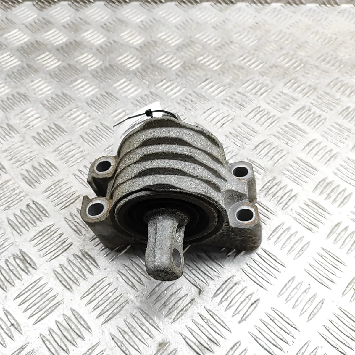 BMW i4 G26 Left Side Engine Mount 8742123 Electricity 250kw 2022 30114593