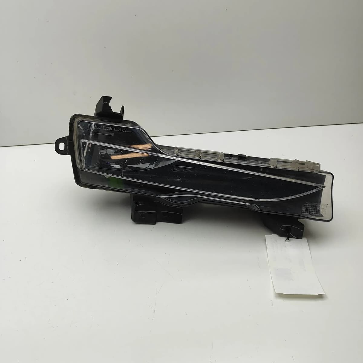 TESLA MODEL 3 Front Right Fog Light 1077396-00-C Electricity 258kw 2019 30249454