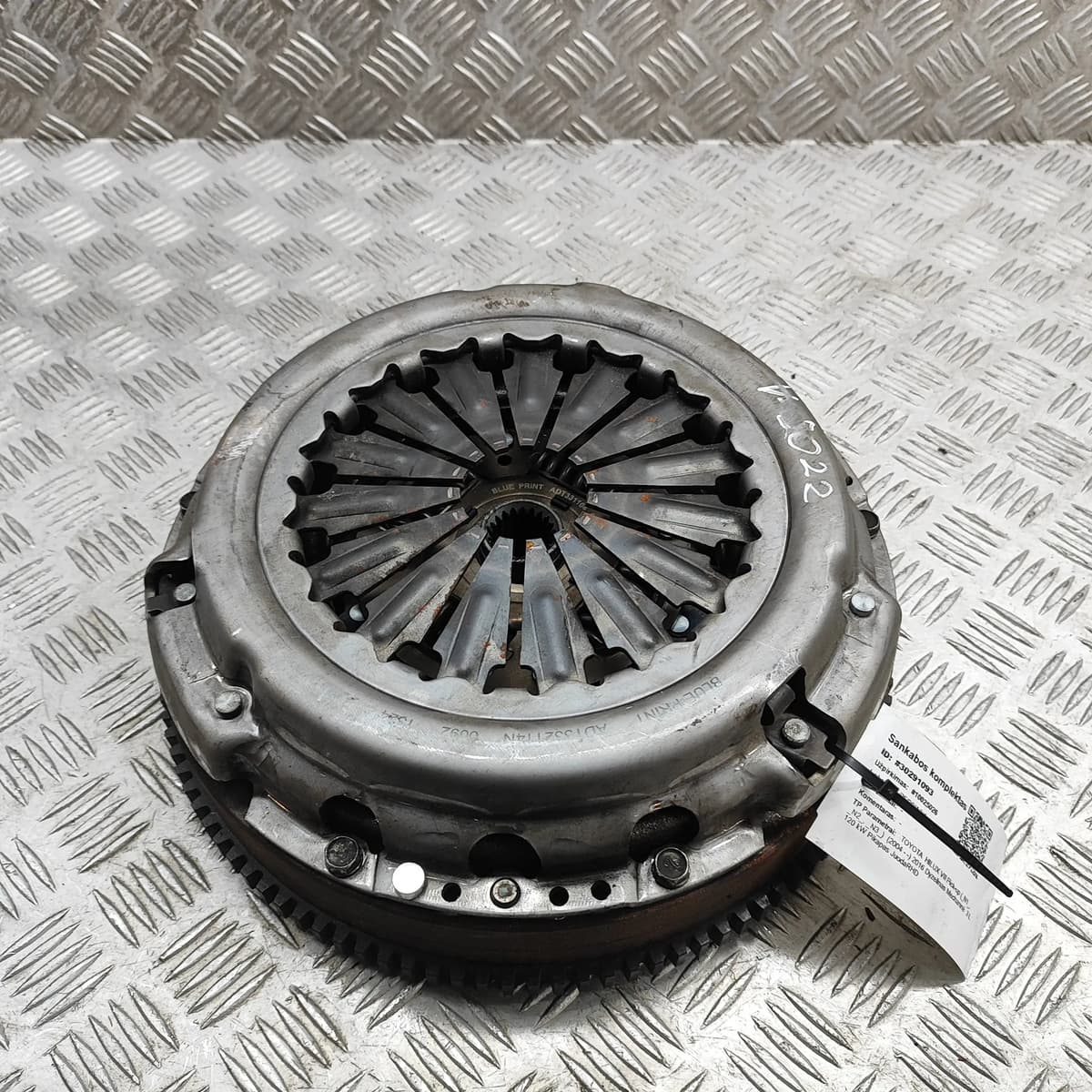 TOYOTA HILUX Mk7 Clutch Kit 31250-0K221 3.0 Diesel 120kW 2016 30291093
