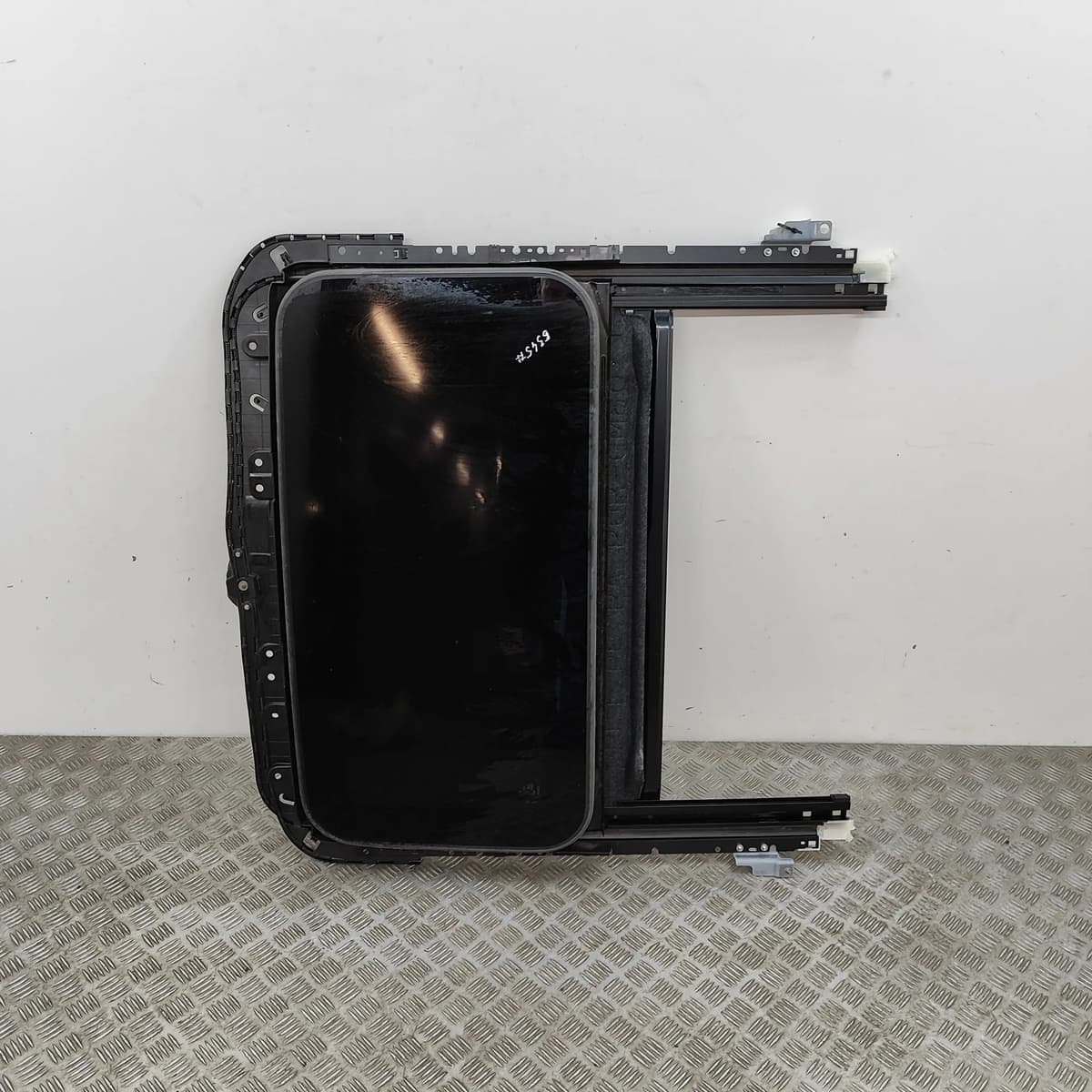 MAZDA 6 Estate GJ Sunroof GKL4-69-840A-06 2.5 Petrol 141kw 2020 30318344
