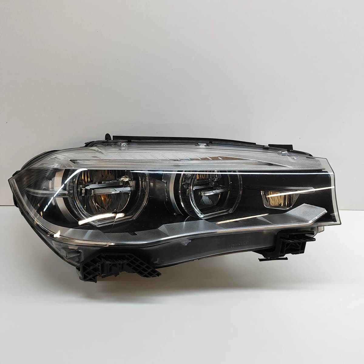BMW X5 F15, F85 Front Right Headlight RHD 7424170 3.0 Diesel 280kw 2015 30350246