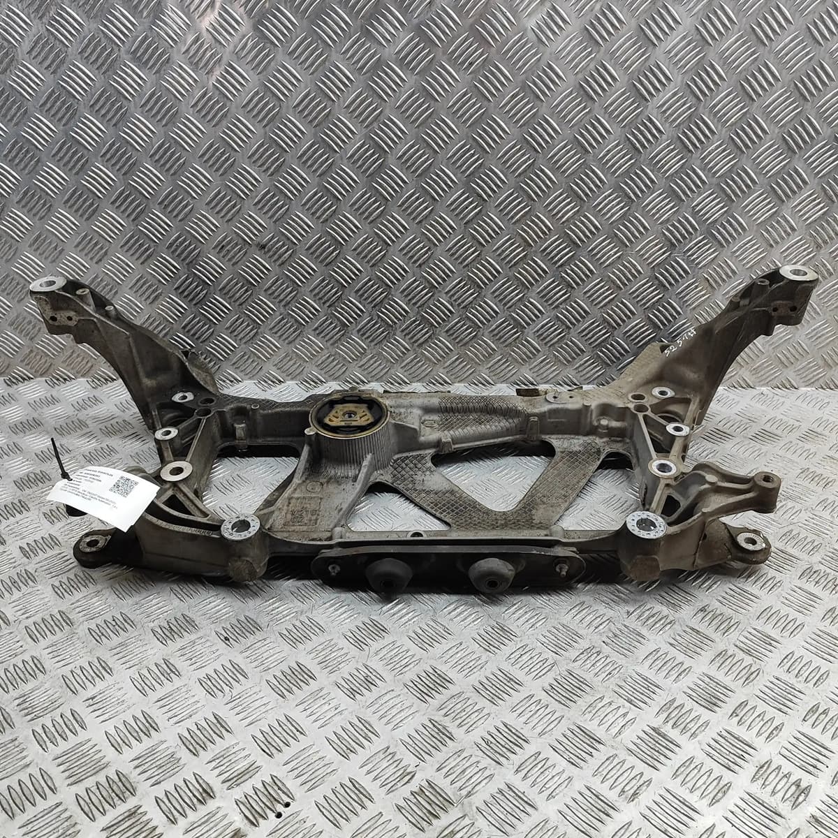 Volkswagen PASSAT Variant B8 Front Subframe 3Q0199369E 1.4Hybrid 115kW 2018