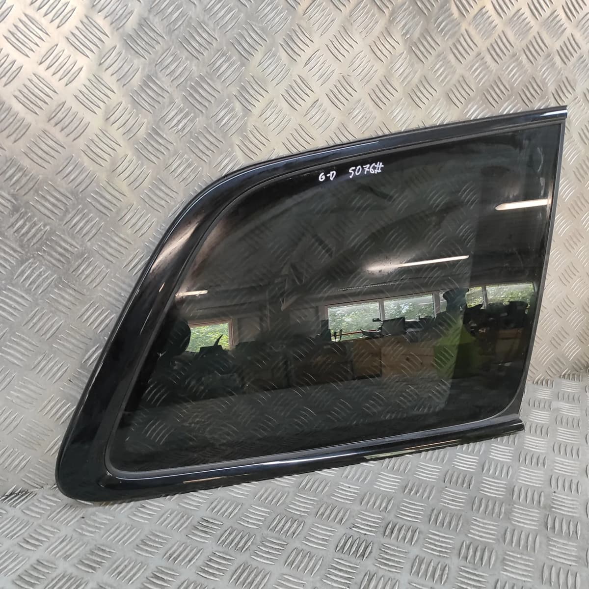 VOLVO XC90 MK2 Rear Right Quarter AS3 Window 32244140 30374366