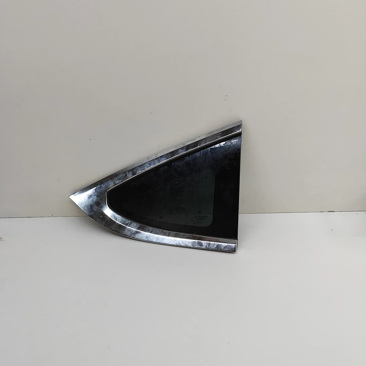 TESLA MODEL X Rear Right Quarter Window 1034907-85-F 2018 30381381