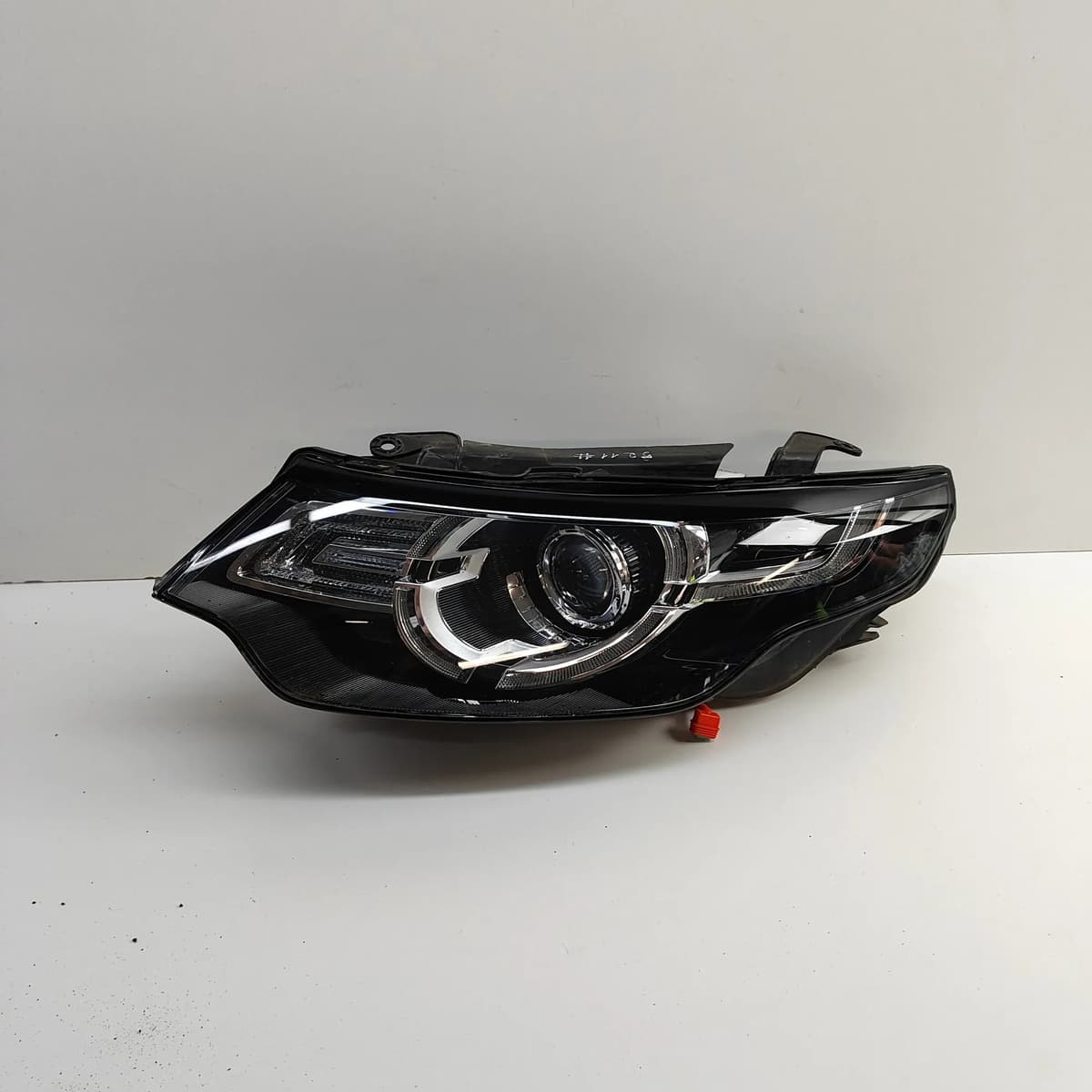 LAND ROVER DISCOVERY SPORT L550 Front Left Headlight FK72-13W030-DG RHD 2017