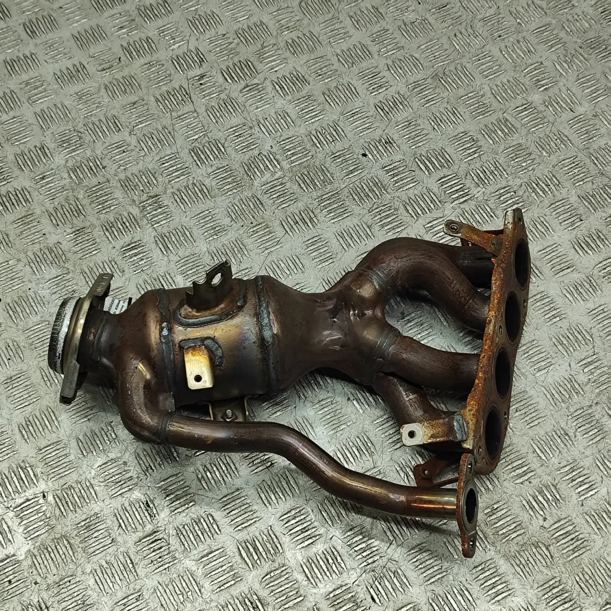 TOYOTA PRIUS XW60 Exhaust Manifold 17141-24320 2.0 Hybrid 2023 30444698