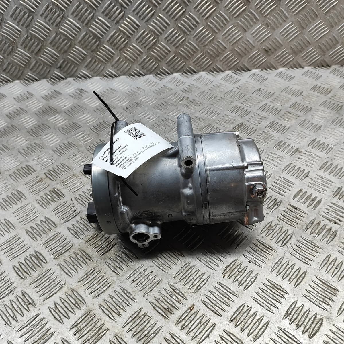 Toyota C-HR AX20 Klimaanlage A/C Pump 88370-10020 2.0 Hybrid 145 kW 2023