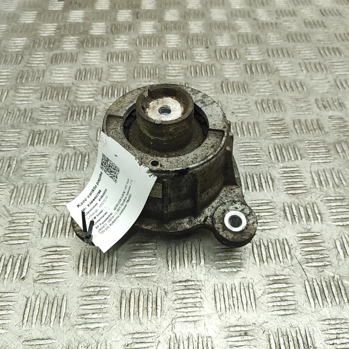 MERCEDES-BENZ VITO Tourer W447 Left Side Engine Mount A4472411300 2.1D 100kW