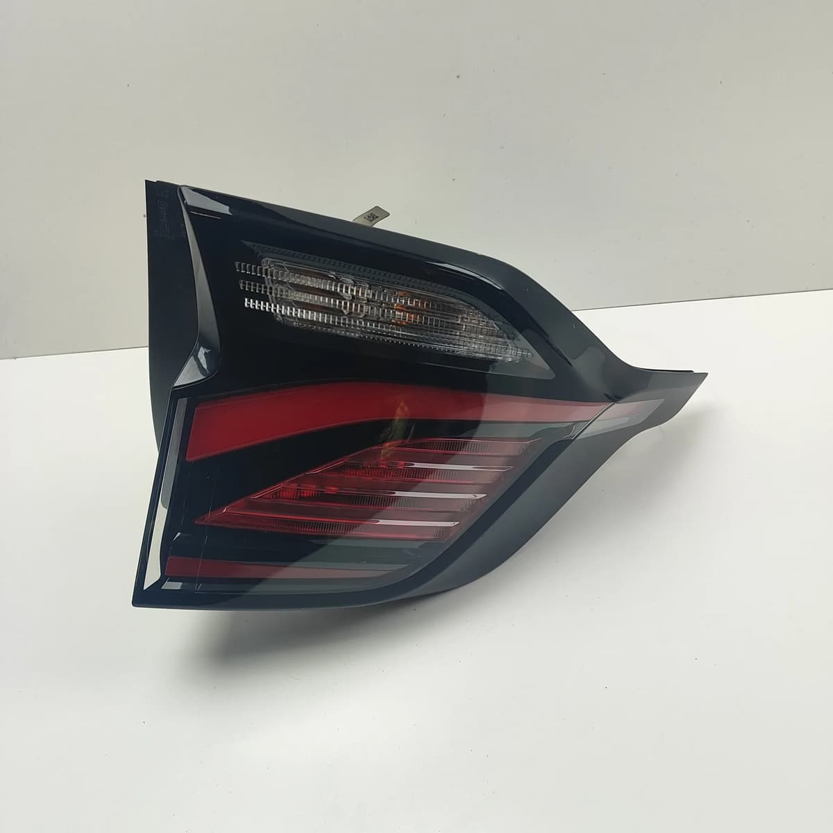 KIA SPORTAGE MK5 NQ5 Rear Left Tail Light R2924-63000 RHD 2024 30451928
