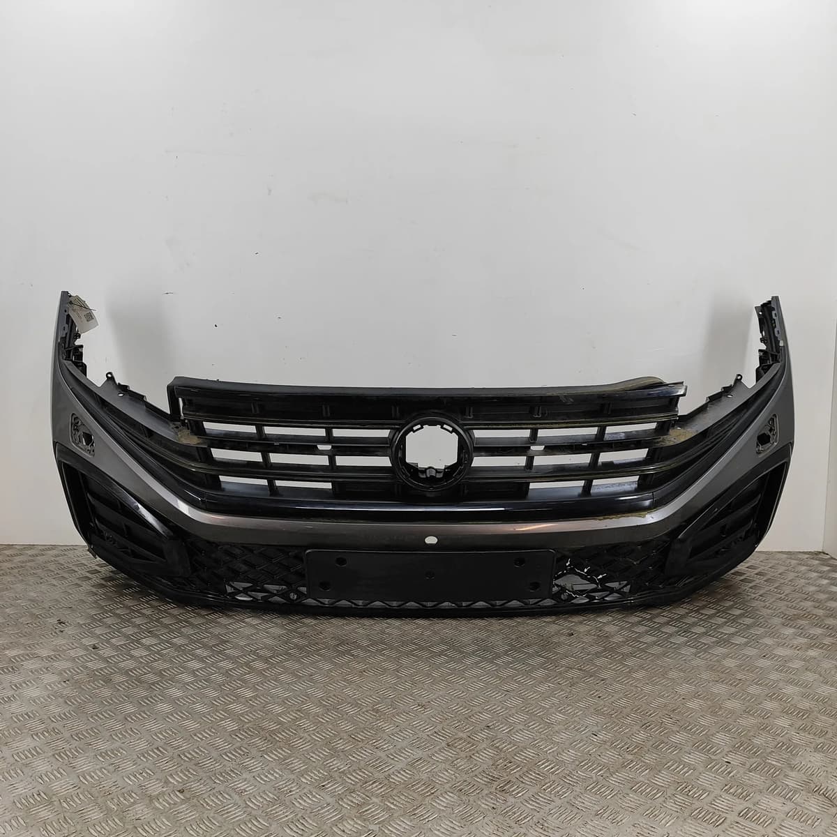 VW TOUAREG CR Front Bumper 760807221G 3.0 Diesel 210kw 2023 30467666