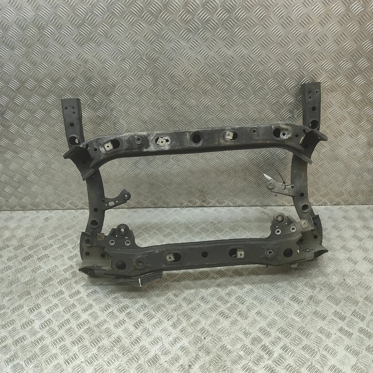 MERCEDES-BENZ E W213 Front Subframe A2056280057 30471589