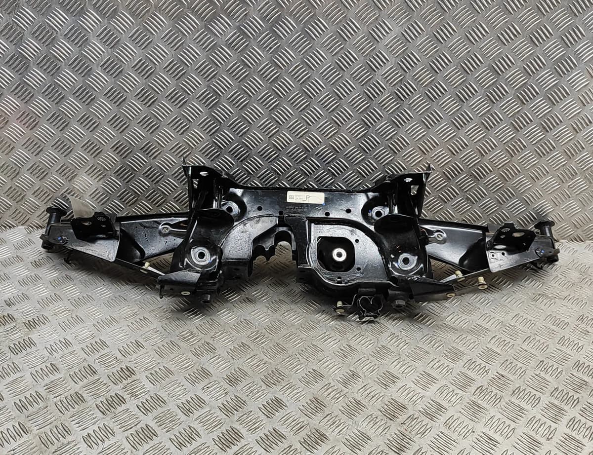 BMW X2 F39 Rear Subframe 6864561 1.5 Hybrid 162kW 2023 30474811
