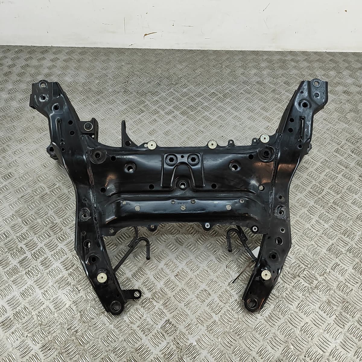 BMW X2 F39 Front Subframe 6872730 1.5 Hybrid 162kW 2023 30480076