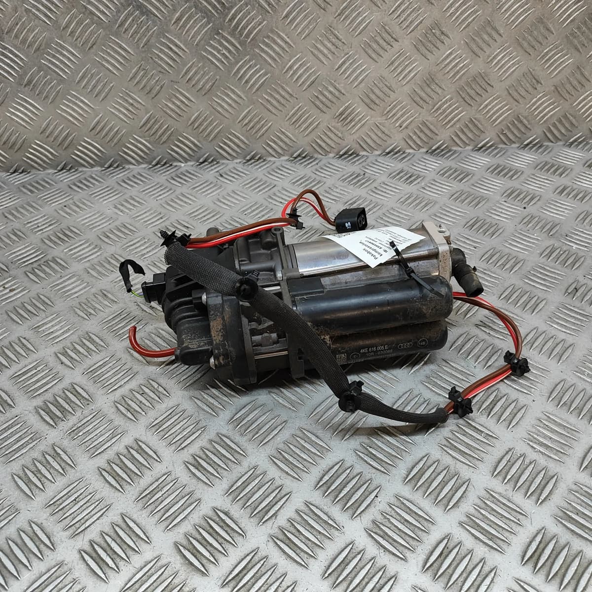 AUDI Q8 E-TRON Sportback Air Suspension Compressor 4KE616005E Electricity 300kW