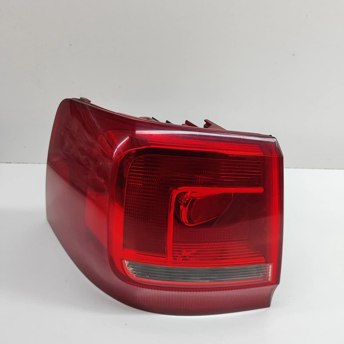 Volkswagen SHARAN 7N Rear Left Tail Light 7N0945095E LHD 2011 30641925