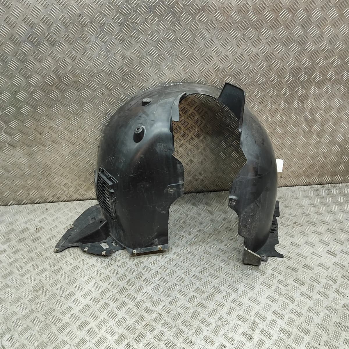 VW CADDY MK5 SBB, SBJ Front Right Arch Liner 2K7805912A 2.0 Diesel 90kw 30655641