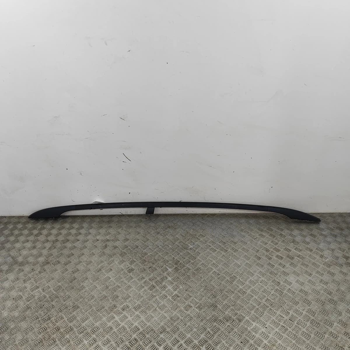 VOLKSWAGEN PASSAT Variant B7 Right Side Roof Rail 3C9860026B 2014 30656259