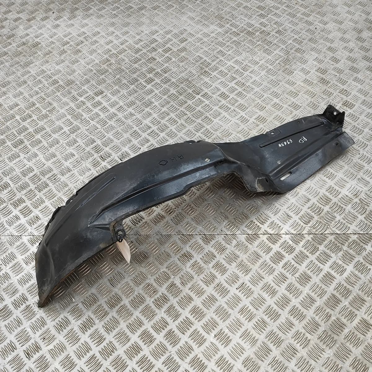 NISSAN 300 ZX Cabrio Z32 Front Right Arch Liner 6384230P00 3.0 Petrol 197kW 1993