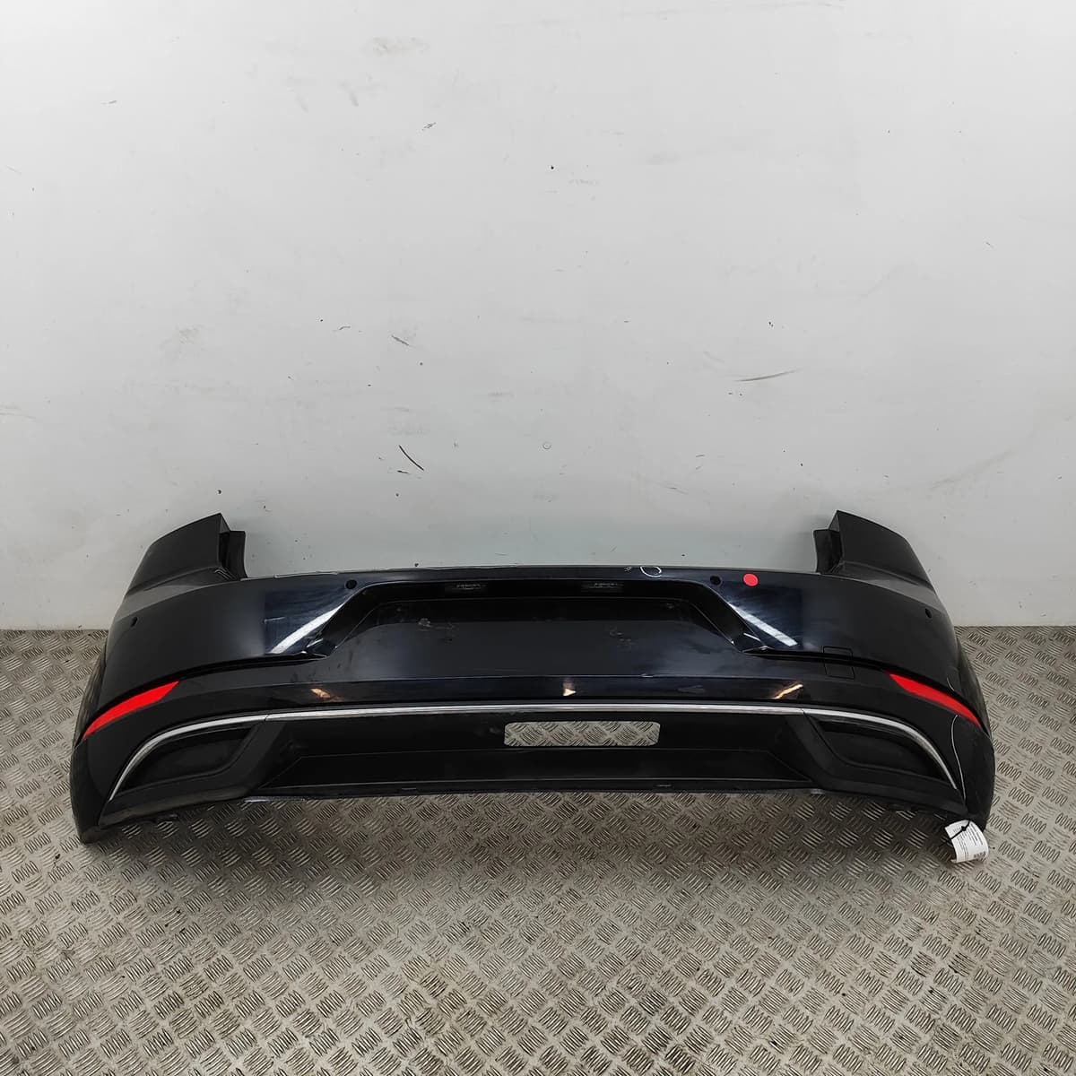VOLKSWAGEN GOLF MK7 5G Rear Bumper 5G6807421BK 2018 30693889