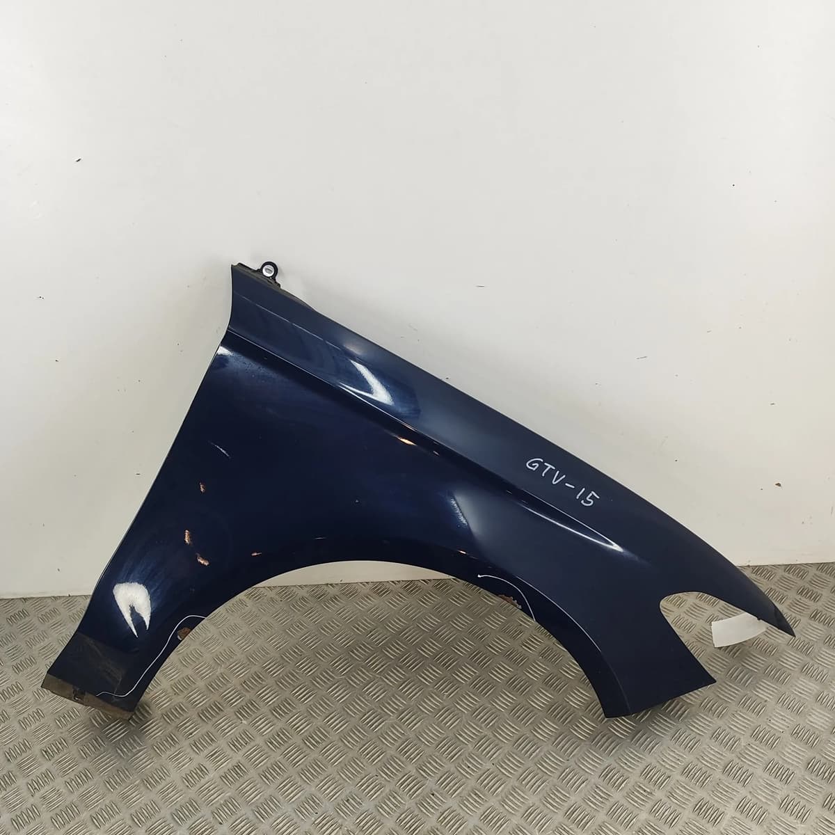 FORD MONDEO Mk5 Turnier Front Right Fender DS73-F16005-DD 2.0 Diesel 30702585