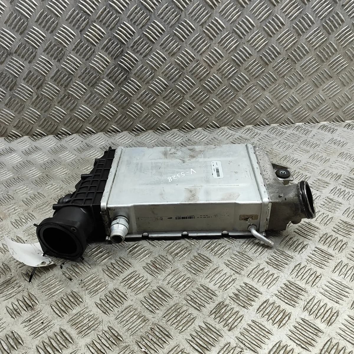 MERCEDES-BENZ E W213 Intercooler Radiator A6420900414 3.0 Diesel 190kw 30718523