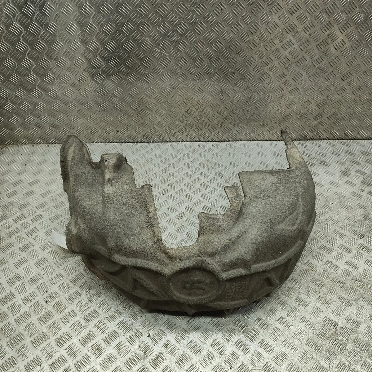 AUDI A3 Sportback 8VA, 8VF Rear Right Arch Liner 8V0810172A 30719078
