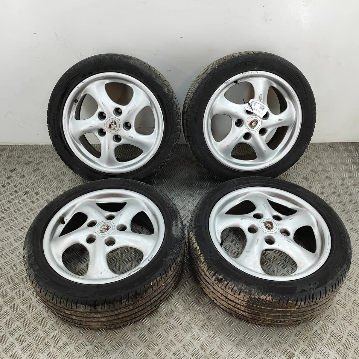 PORSCHE BOXSTER 986 Alloy Wheel Set 99636212400 2.5 Petrol 150kw 1997 30744412