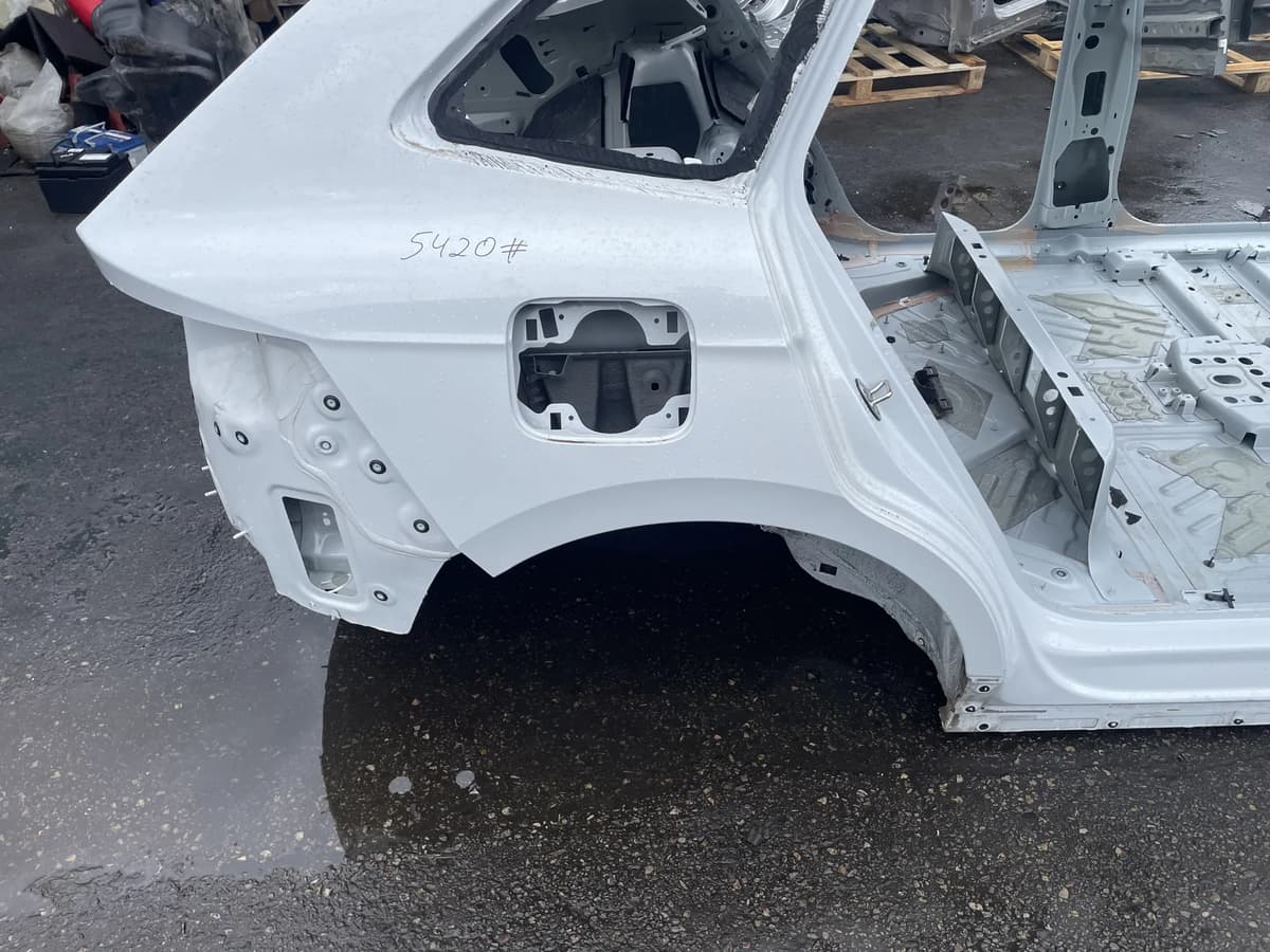SKODA ENYAQ iV SUV Rear Right Quarter Panel Electricity 30760421