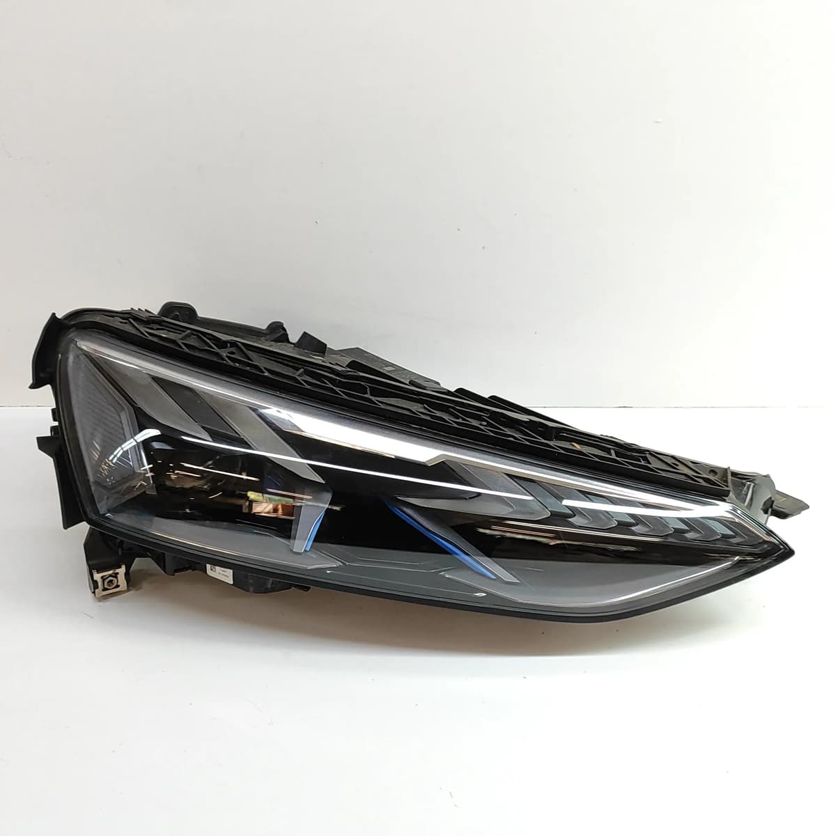 AUDI E-TRON GT Front Right Headlight 4J3941086A RHD 2022 30762790