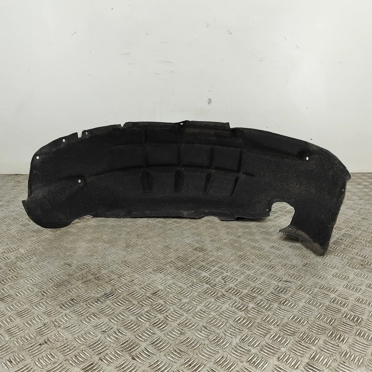 AUDI Q7 4L Rear Right Arch Liner 4L0809410B 3.0 Diesel 180kW 2014 30768509