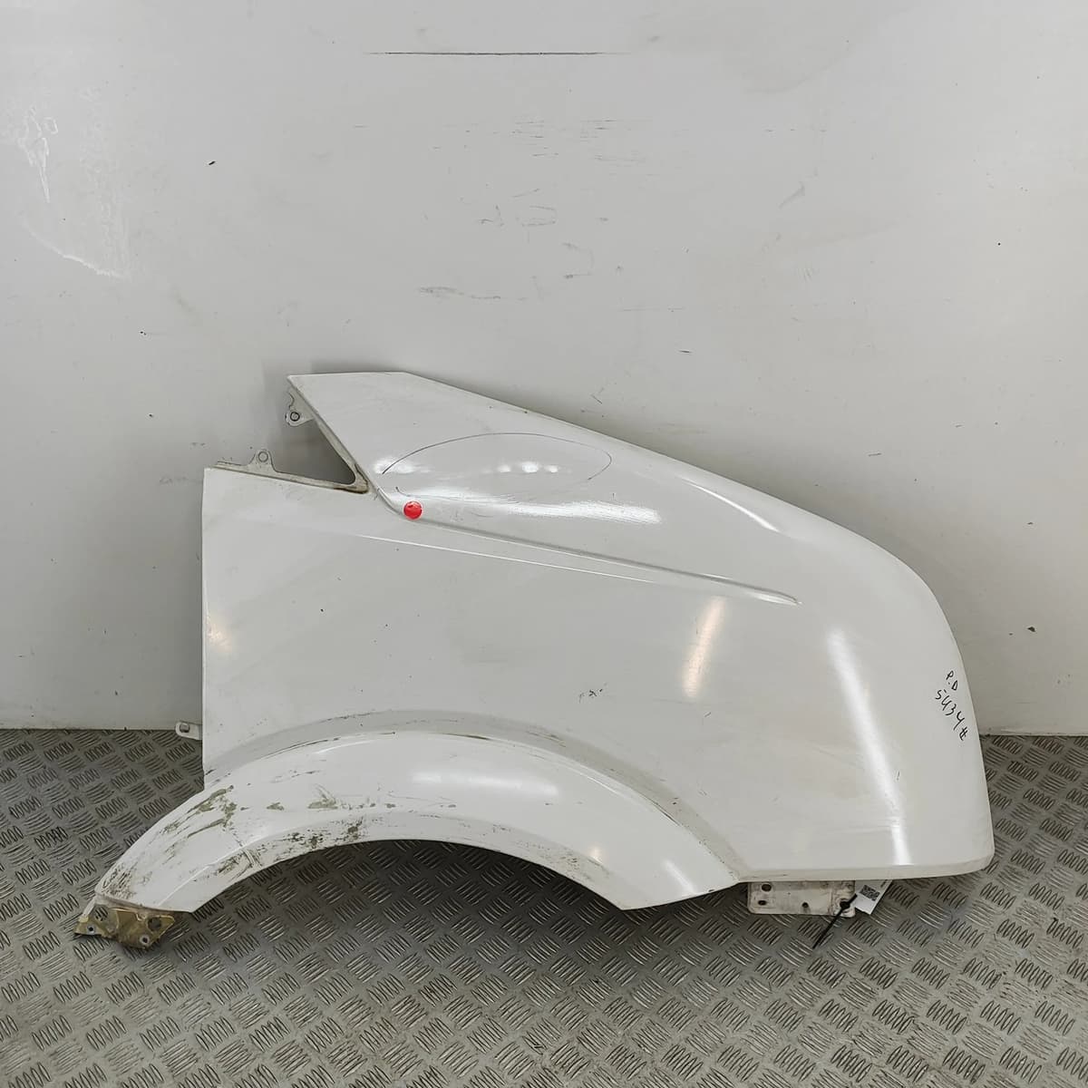 VW CRAFTER 30-50 Furgon 2E Front Right Fender 2E0821306 2.0 Diesel 30772825