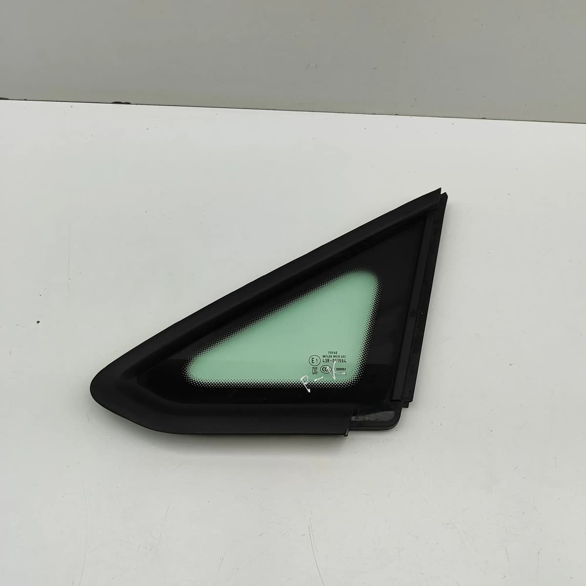 VW CADDY MK5 SBB, SBJ Front Left Quarter Window 2K7845115 2.0 Diesel 30814633