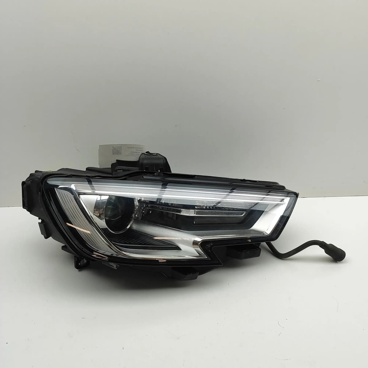 AUDI A3 Sportback 8V S3 Front Right Headlight RHD 8V0941006H 2018 30824502