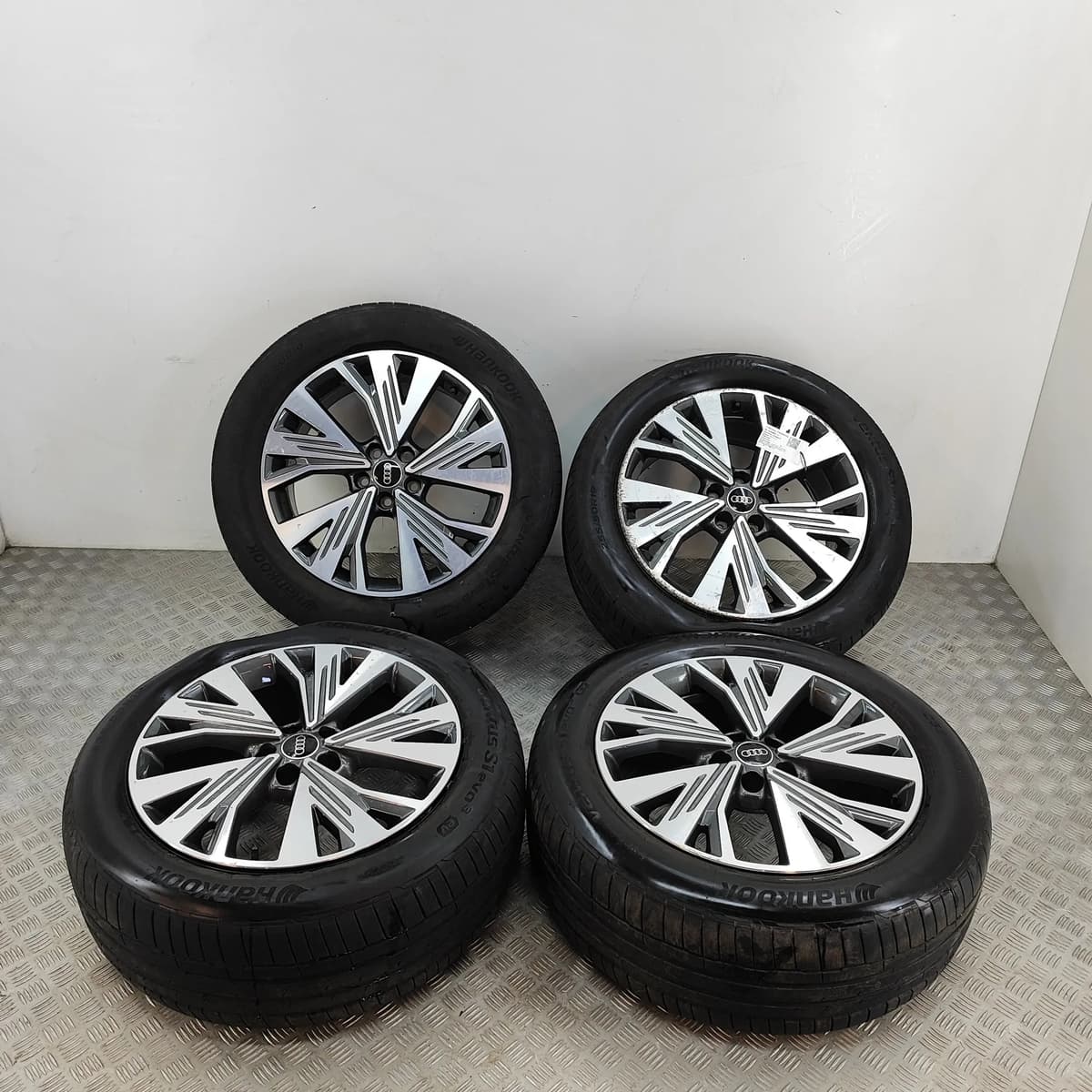 AUDI Q4 SUV F4 Alloy Wheel Set 89A601025AN Electricity 210kW 2024 30904713