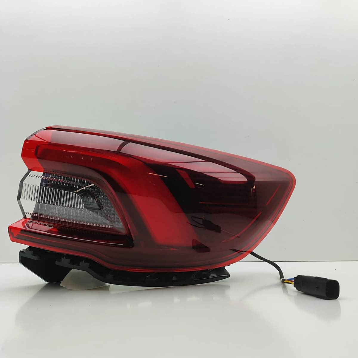 FORD KUGA MK3 DFK Rear Right Tail Light  PV4B13404AC 30978043
