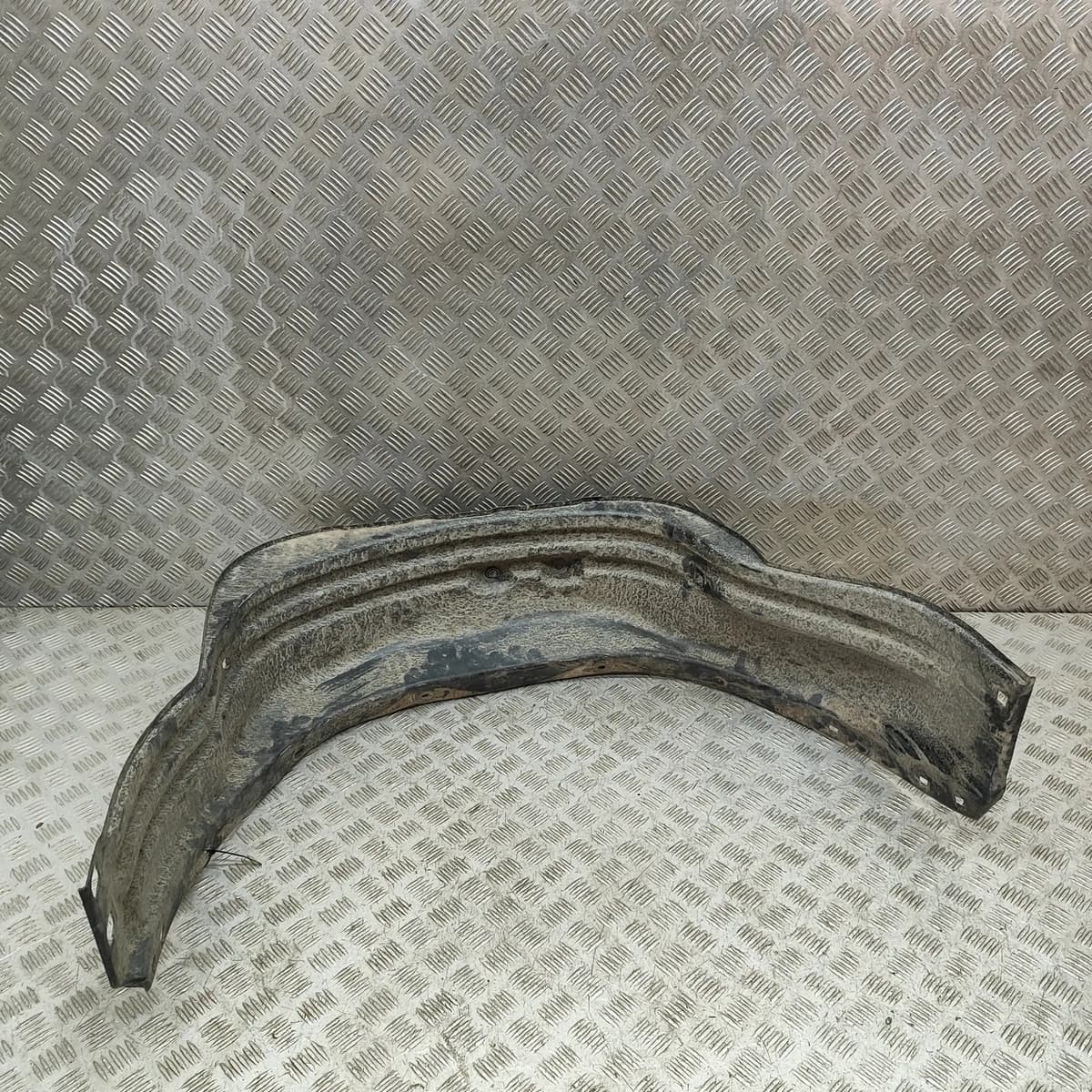 TOYOTA HILUX MK8 Pick-up N1 Rear Right Arch Liner 65637-0K100 2.8 31047244