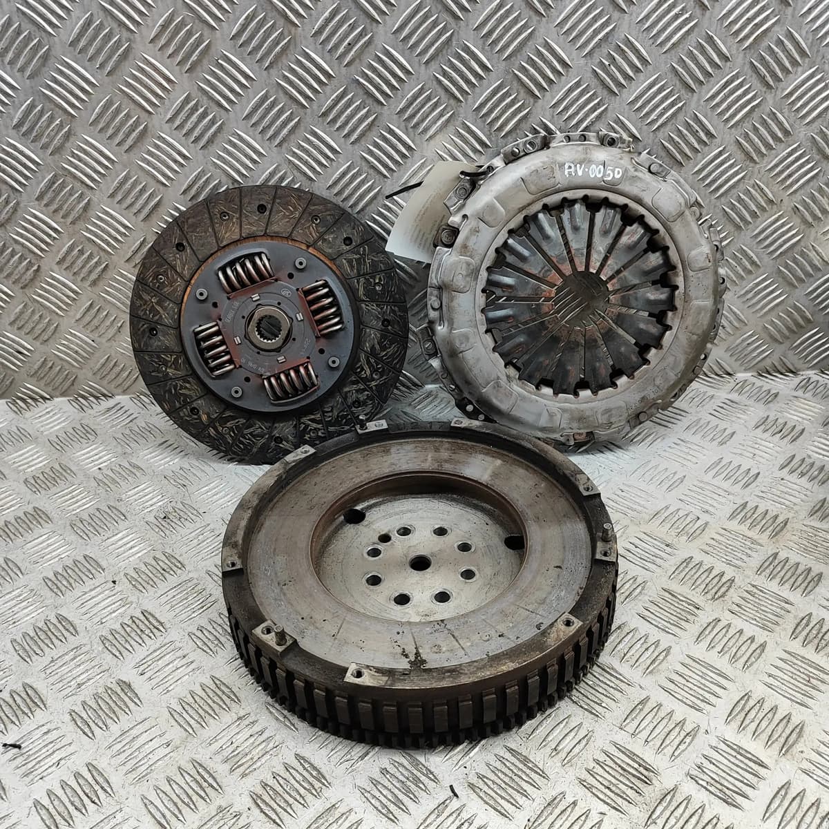 HYUNDAI TUCSON TL MK3 Clutch Kit 324074610 1.7 Diesel 85kW 2015 31047477