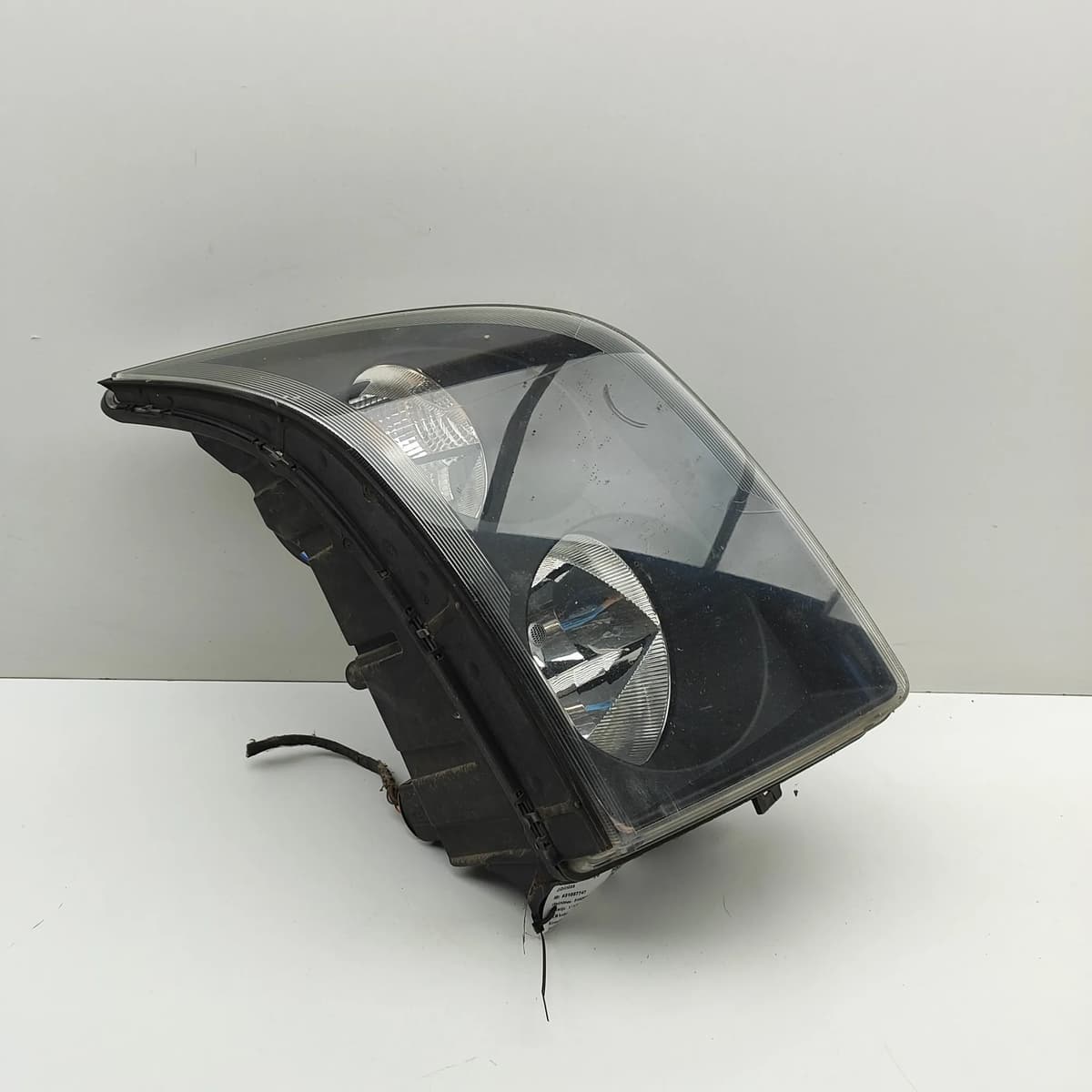 VW CRAFTER 30-50 Furgon 2E Front Right Headlight RHD A9068201561 31057747