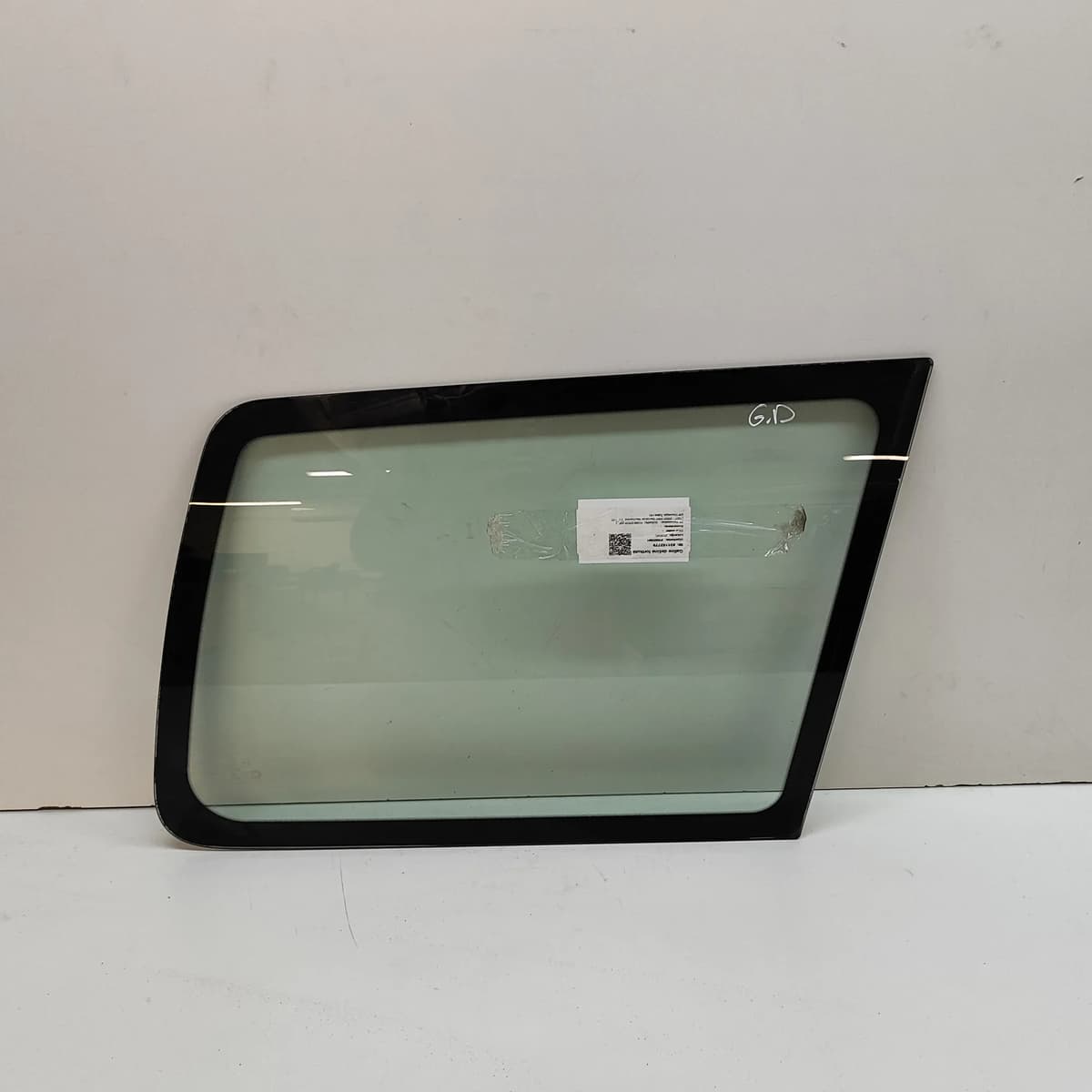 SUBARU FORESTER SF Rear Right Quarter Window 65209-FC001 2.0 Petrol 31152779