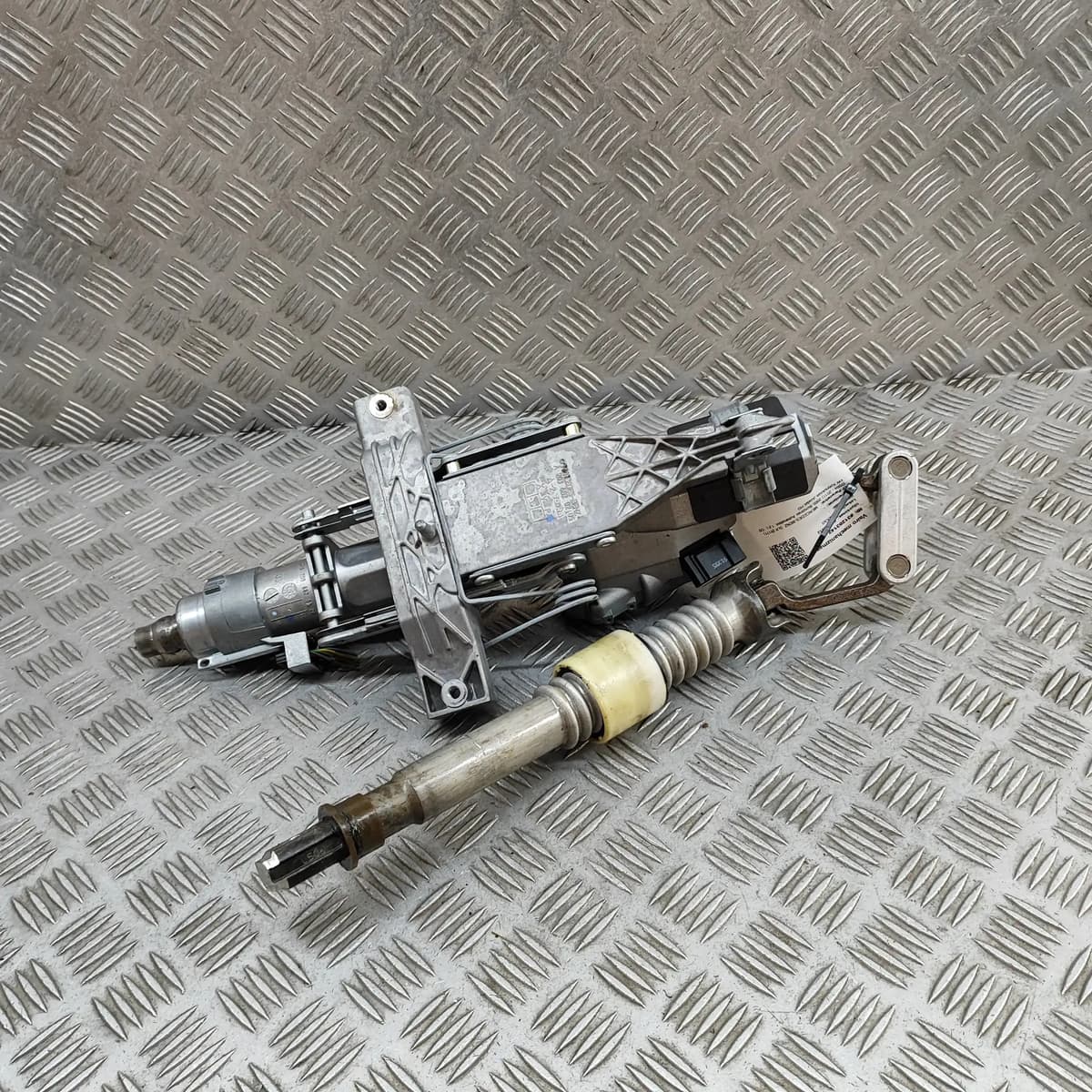 MERCEDES-BENZ SLK R171 Steering Column Mechanism A1714600516 1.8 31203142 LHD