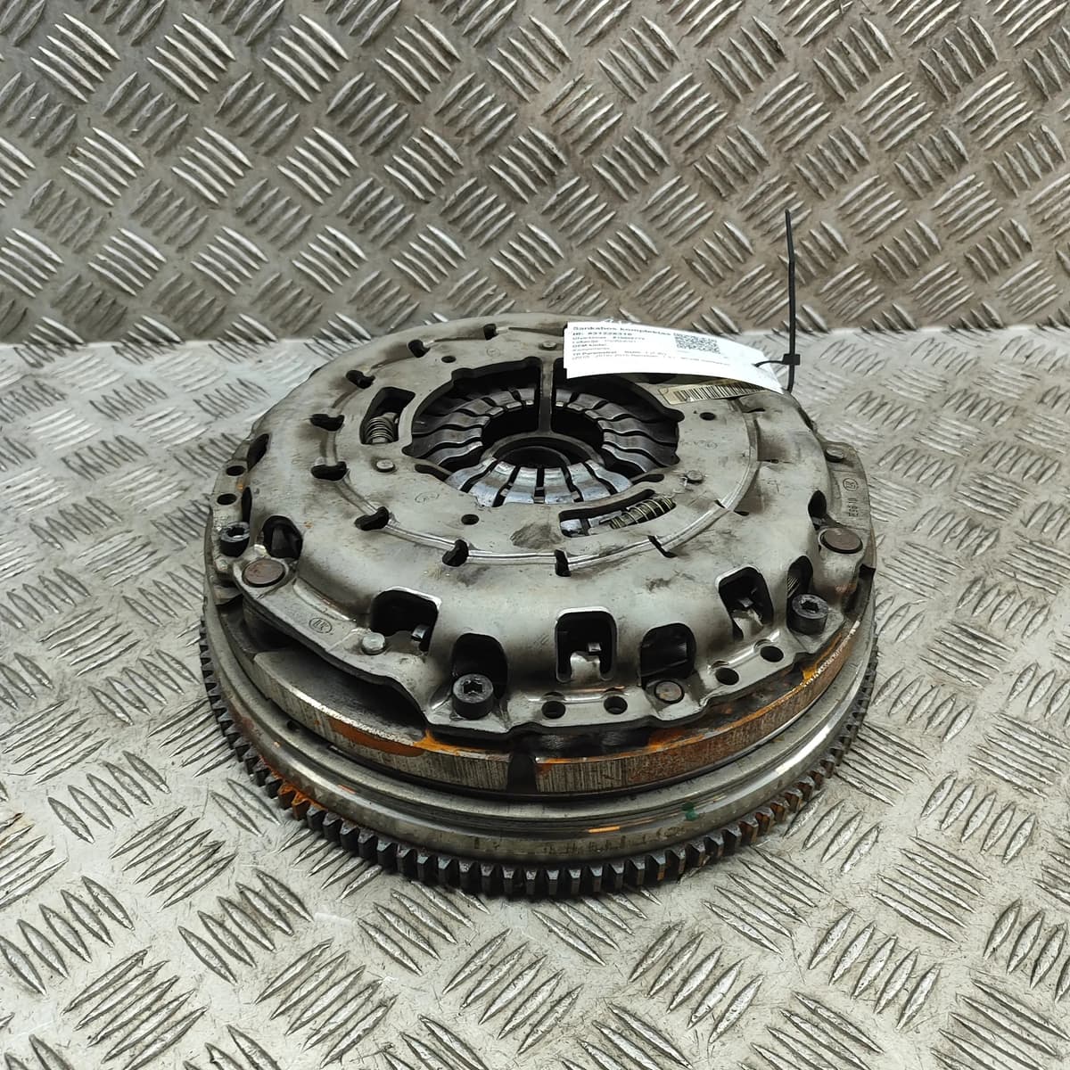BMW 1 F20 Clutch Kit 7614327 1.5 Petrol 80kw 2015 31228316