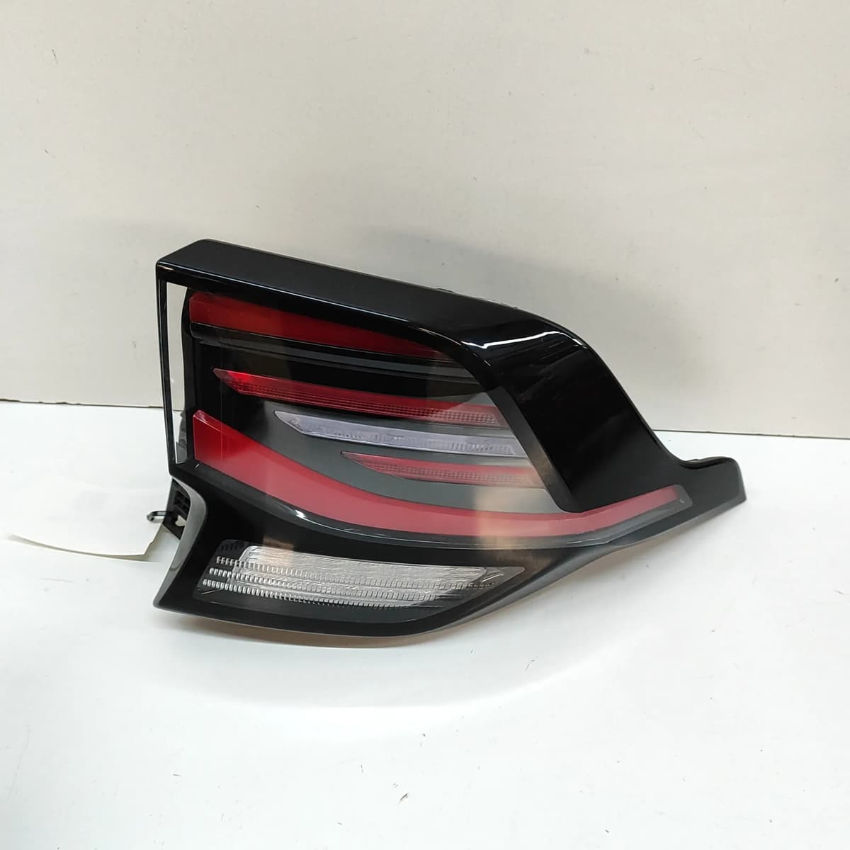 KIA SPORTAGE NQ5 Rear Right Tail Light  92402-R2100 1.6 132kw 31228844 RHD
