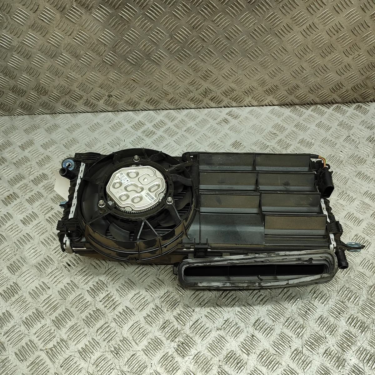 PORSCHE 718 BOXSTER 982 Cooling Radiator Pack 982121254A 2.5 Petrol 31230845