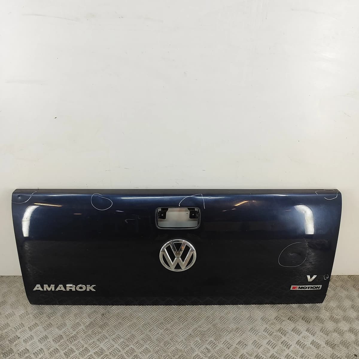 VOLKSWAGEN AMAROK 2H Tailgate Bootlid 2H5829104B 2018 31238100