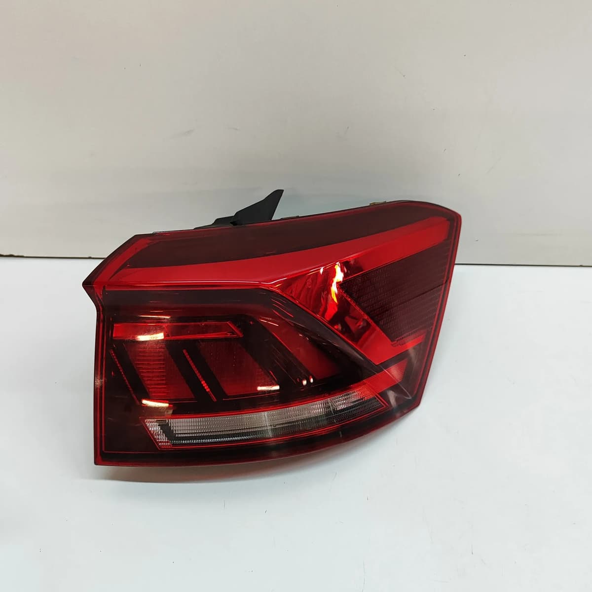 VW T-ROC A11 Rear Right Tail Light  2GA945096D 1.5 Petrol 110kw 2023 31253329