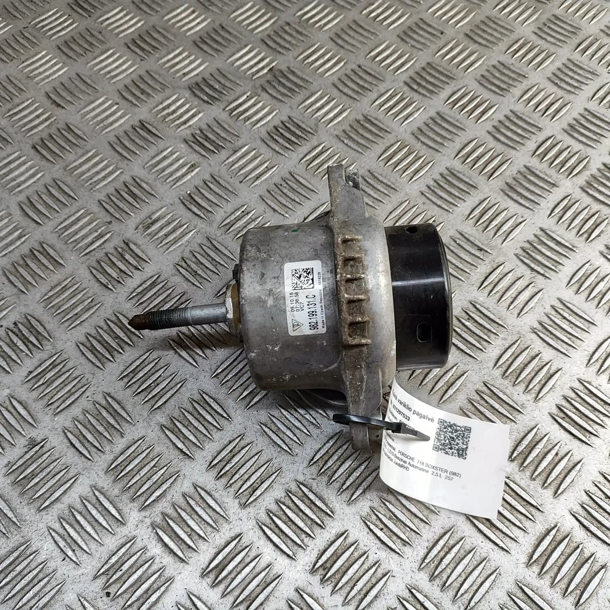 PORSCHE 718 BOXSTER 982 Left Side Engine Mount 982199131C 2.5 Petrol 31297533